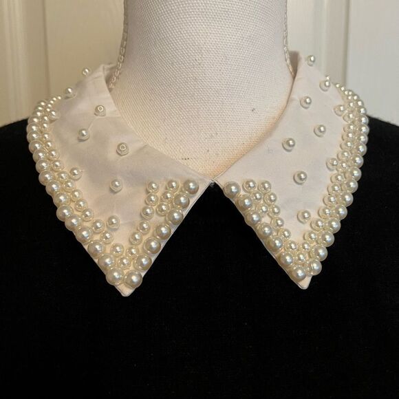 NWOT Halogen Black Crewneck Sweater with Removable Faux Pearl Collar Small - Picture 2 of 10